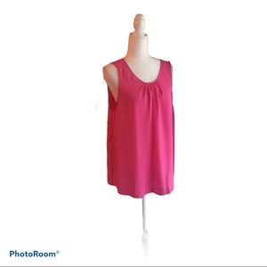 Sleeveless blouse